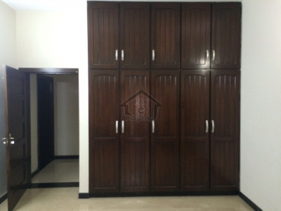 House For Sale In Mashriq Street Arbab Karam Khan Roa