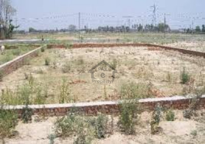 Bahria Town - Jasmine Block - 10 Marla Plot For Sale Good Location And Good Price IN Lahore