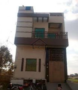 5 Marla  House Available For Sale in okara