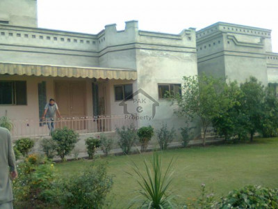Bedian Road Lahore -1 Kanal- Luxurious Double Unit Bungalow For Sale .