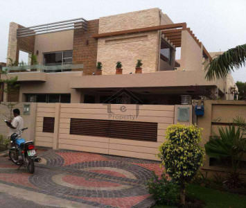 Wapda Town Phase 1 - Block J2, -10 Marla House for sale ...