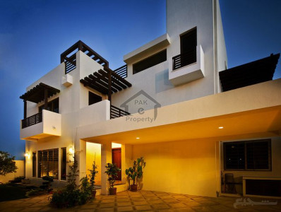 F-8/2, - 4 Kanal - House for sale.