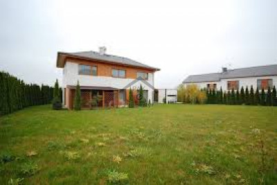 E-12/2, - 1 Kanal - Plot Is Available For Sale .