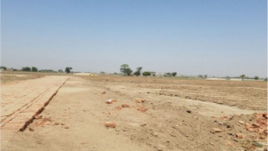 Urgent Plot For Sale In C-16