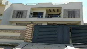 10 Marla House For Sale In Divine Gardens