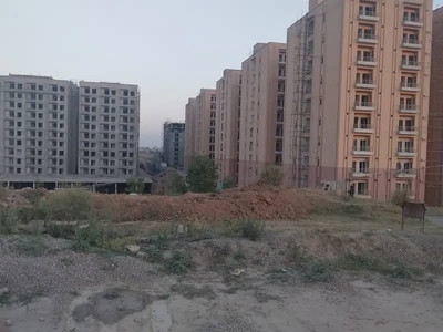 1.6 Marla Flat For Rent In Bahria Town - Quaid Block