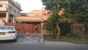 10 Marla House For Sale In F-17