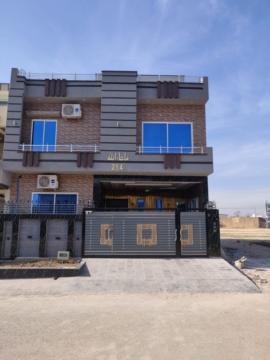 12.4 Marla House For Rent In I-8/4