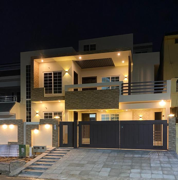 2 Kanal House For Rent In Clifton
